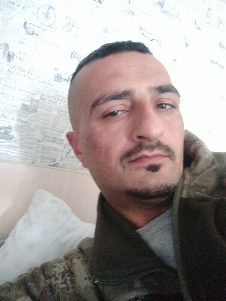  ,   Emrah, 39 ,   ,   