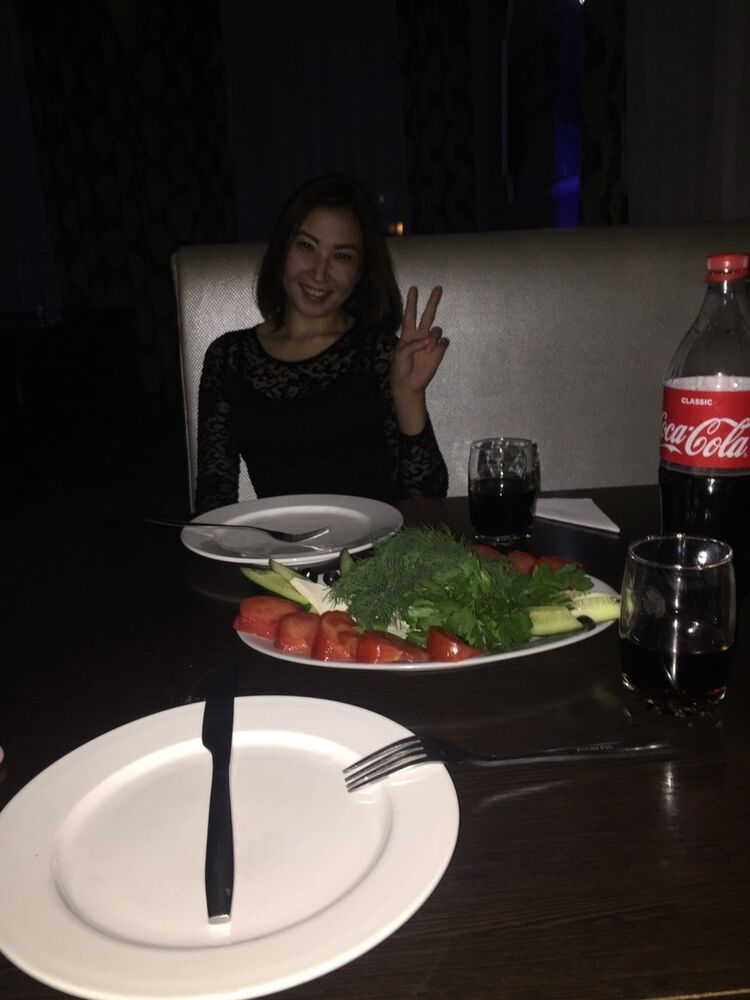  17456051  Krasotka, 38 ,    