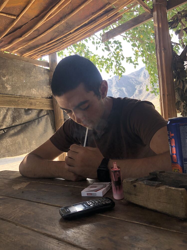  ,   Avet, 21 ,   ,   