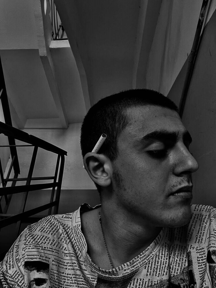  36839631  Vlad, 20 ,    