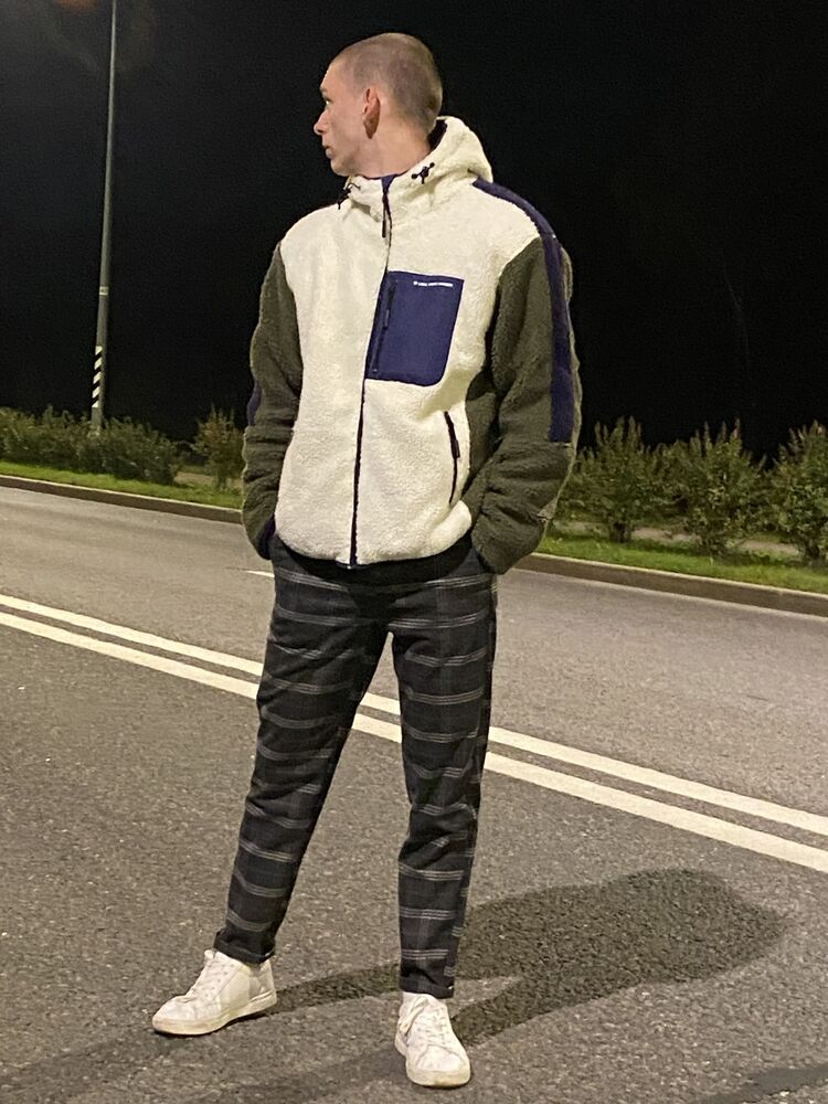  39058881  , 19 ,    