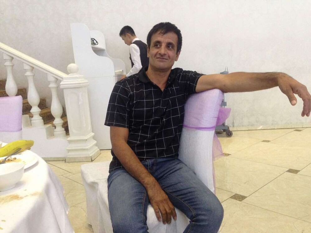  ,   Farid, 44 ,   ,   , c 