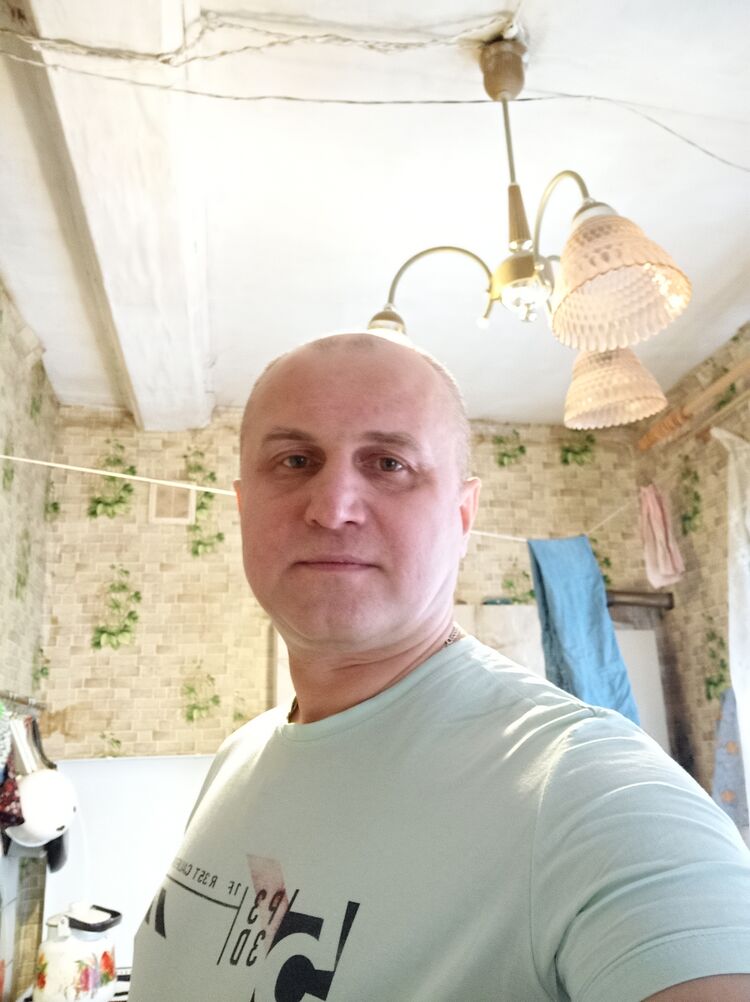  33079441  , 47 ,    