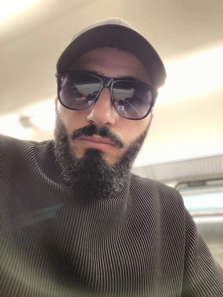  ,   Grisha, 35 ,   ,   