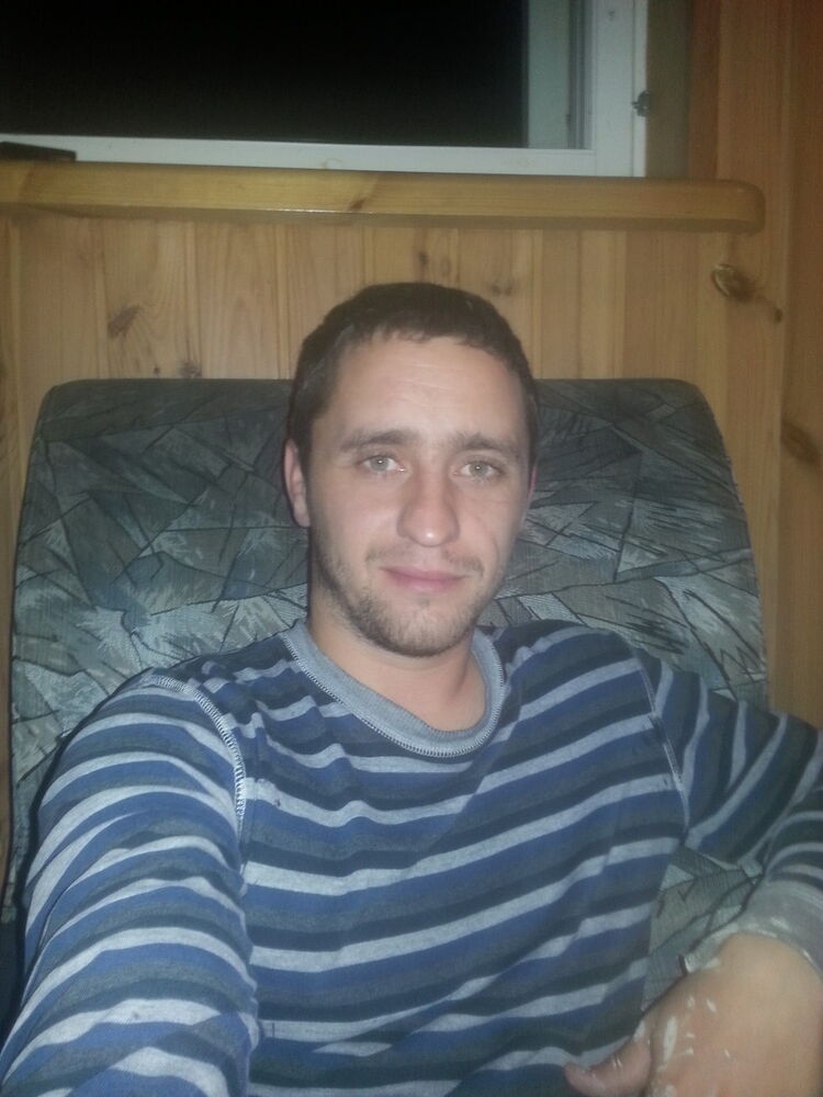  8104121  Anton, 38 ,    