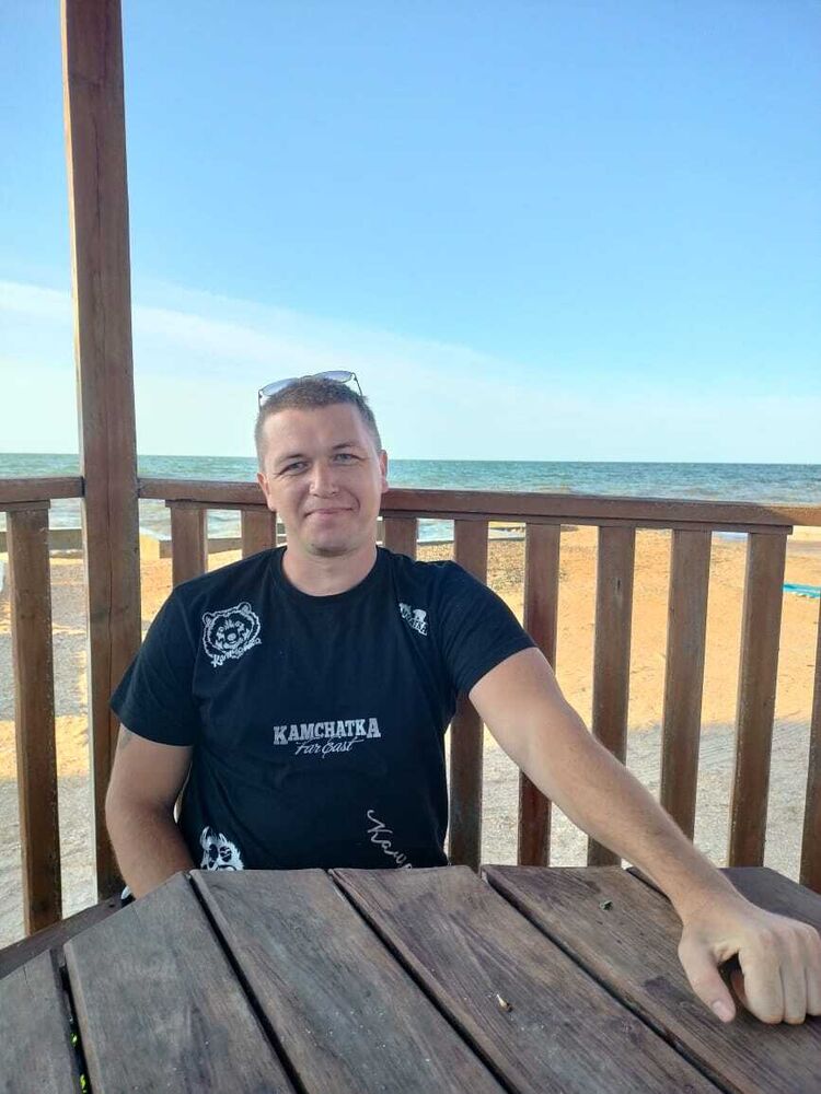  53310921  Vladimir, 34 ,    -