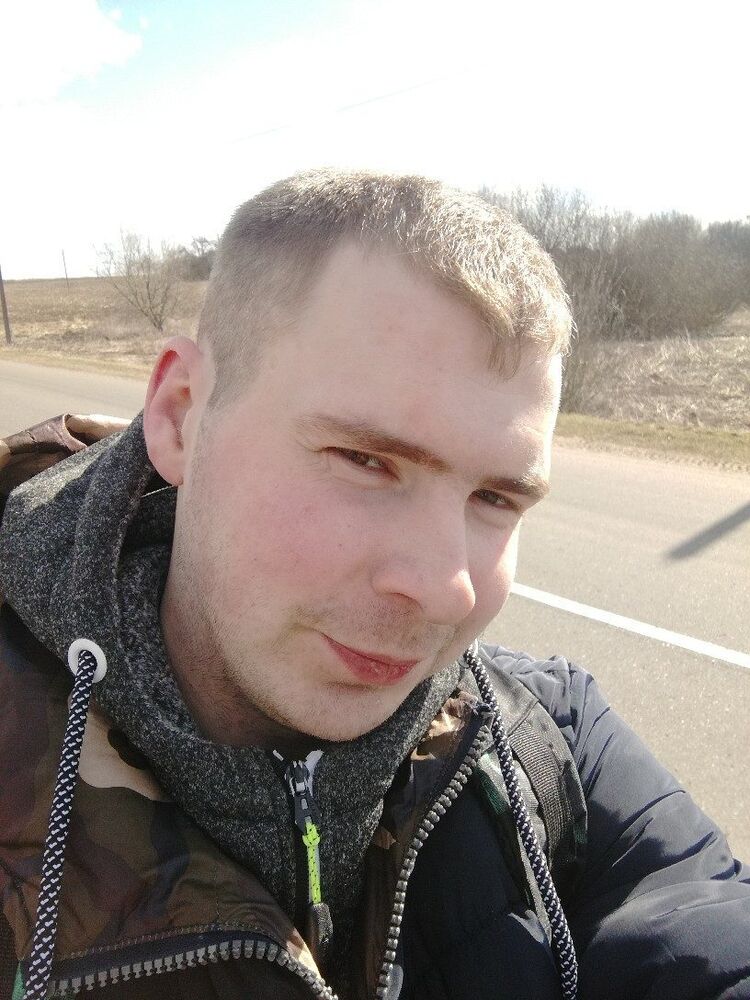  33376171  , 28 ,    