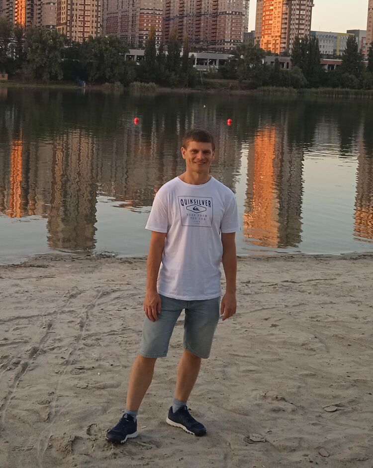  44554581  , 42 ,    