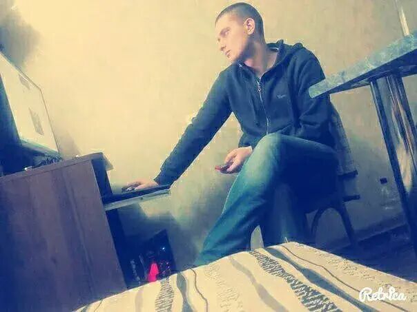  ,   Alexander, 33 ,   c 
