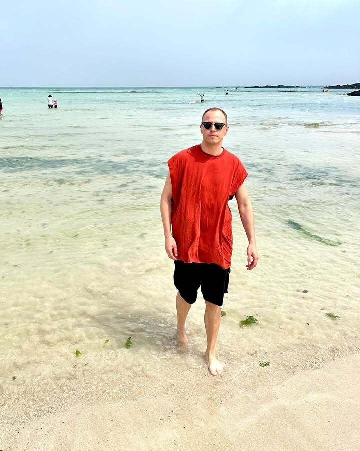  54038161  , 39 ,    -