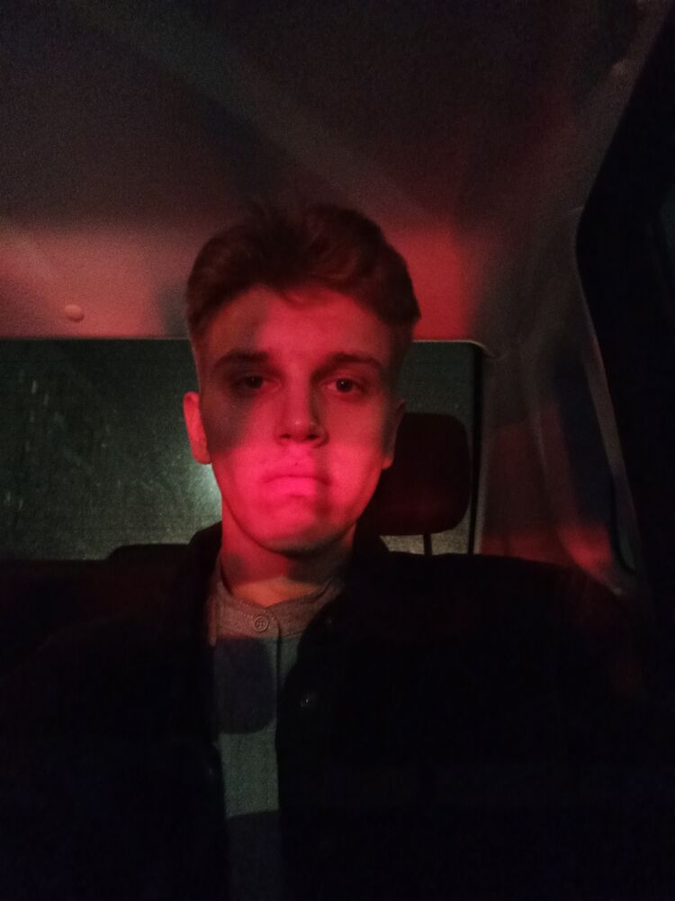 42961131  , 21 ,     