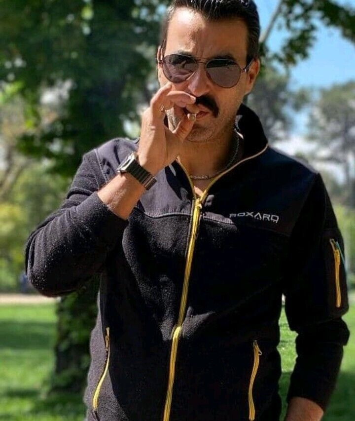  53699521  Tolga Ulusoy, 40 ,    