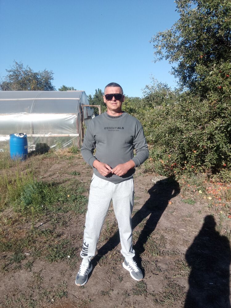  37404651  , 42 ,    