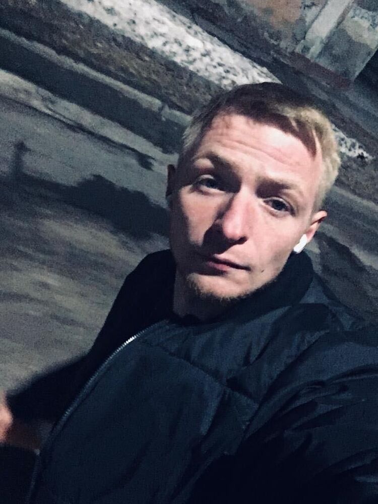  35469481  , 32 ,    
