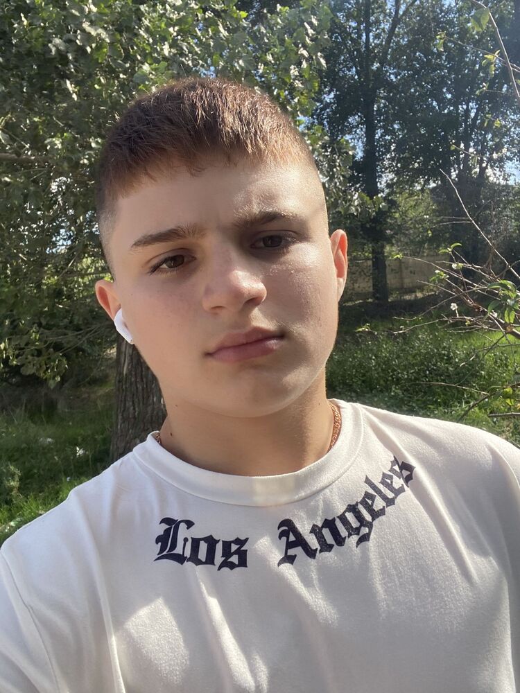  46463991  , 18 ,    -