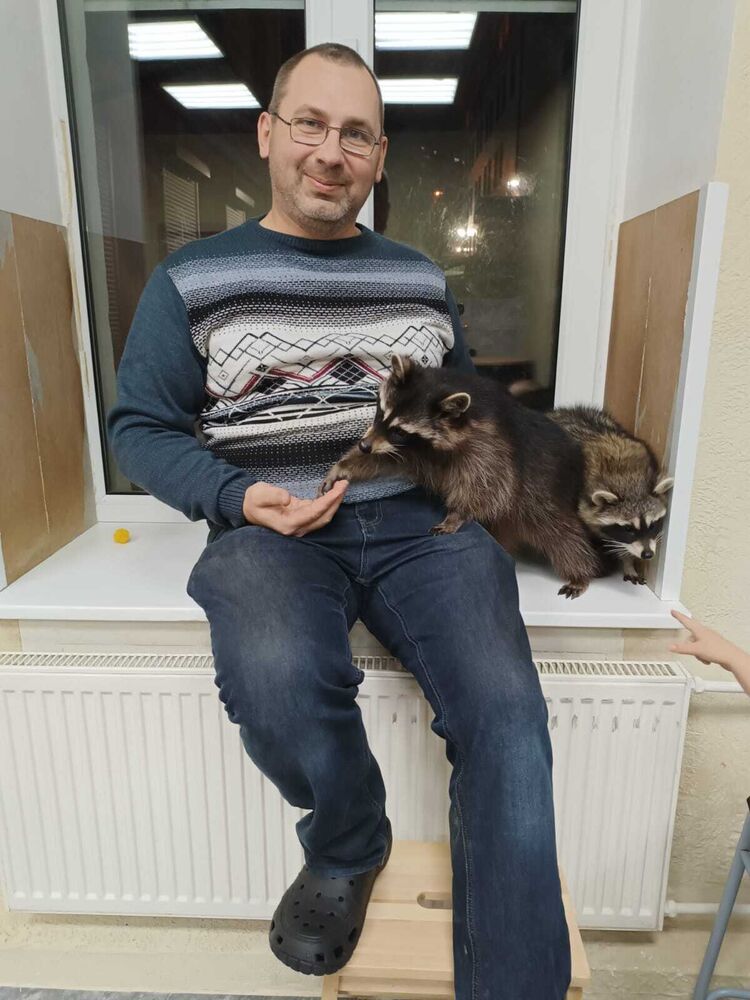  ,   , 44 ,   ,   