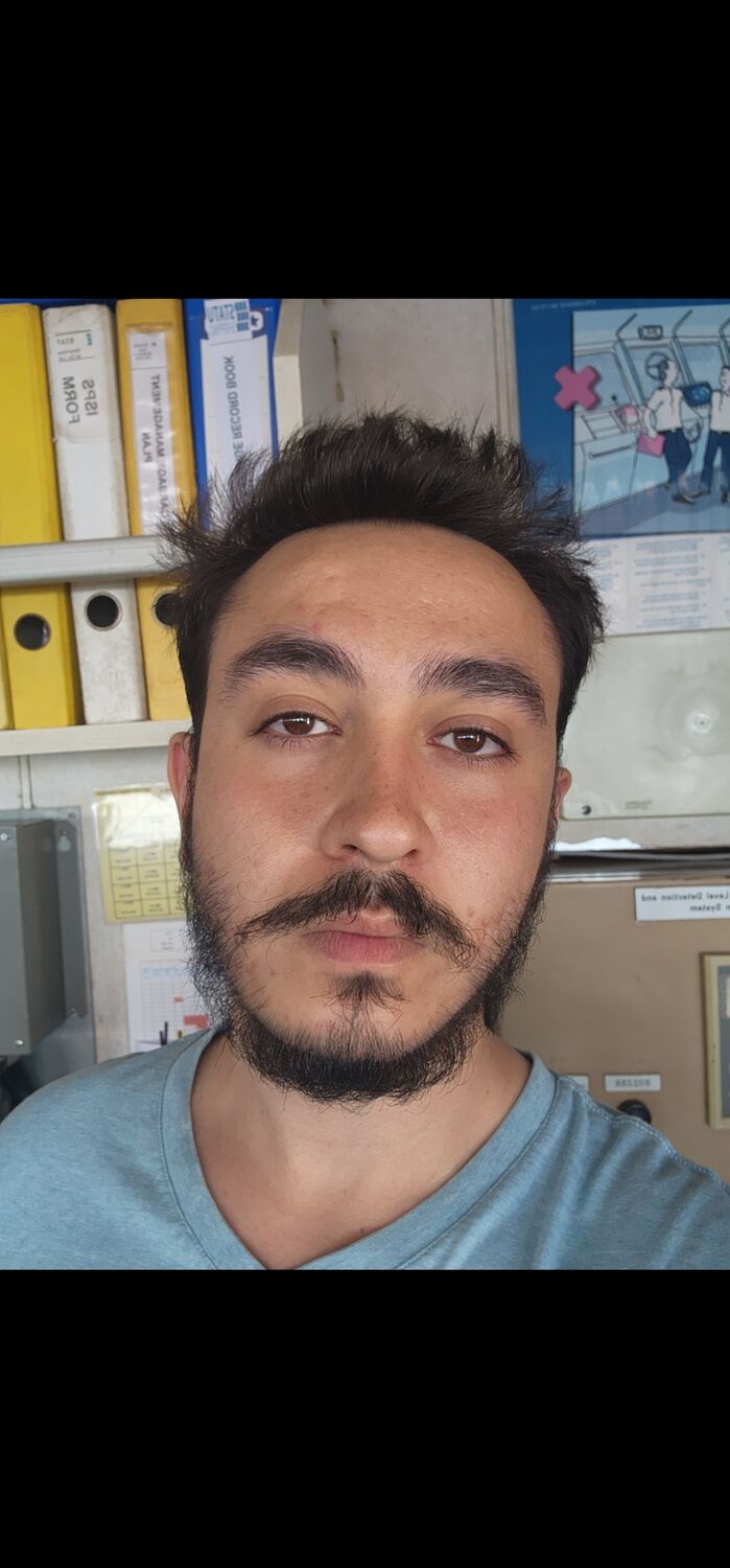  48492021  Emir Sezer, 23 ,    
