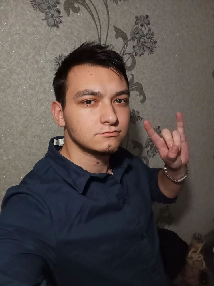  48577221  , 21 ,    