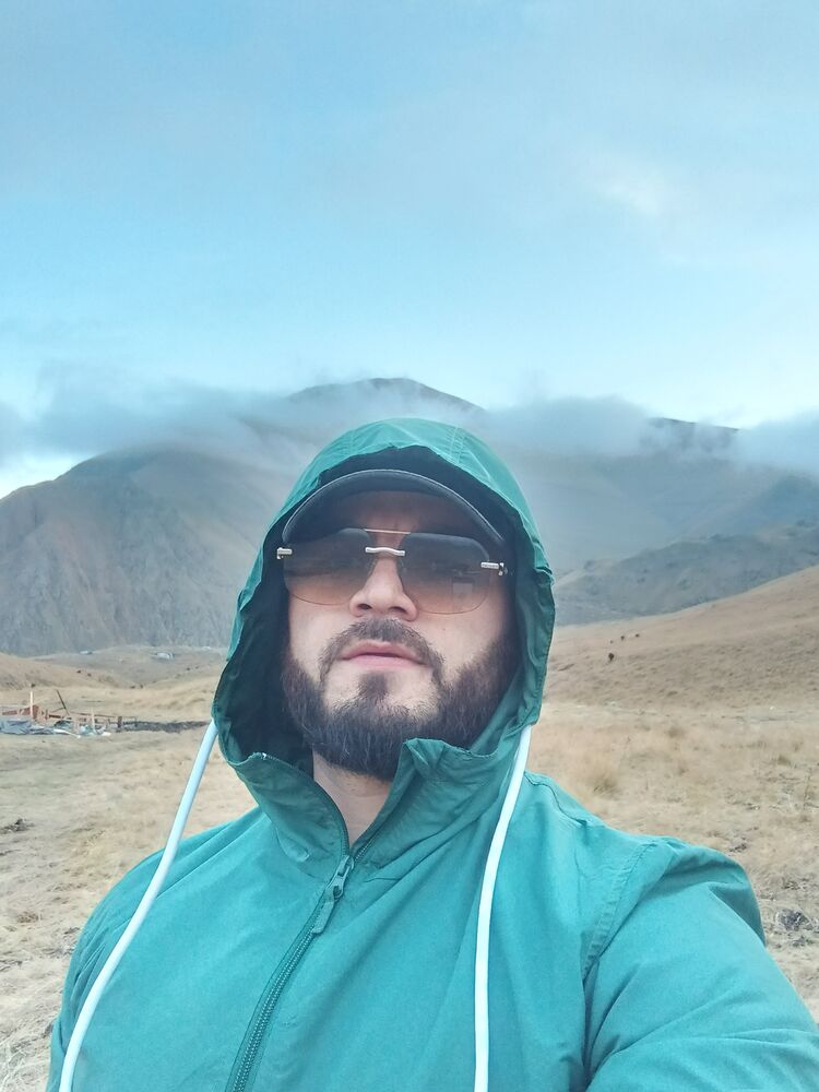 ,   Alan, 34 ,   c 
