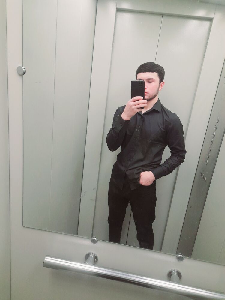  33989031  , 25 ,    