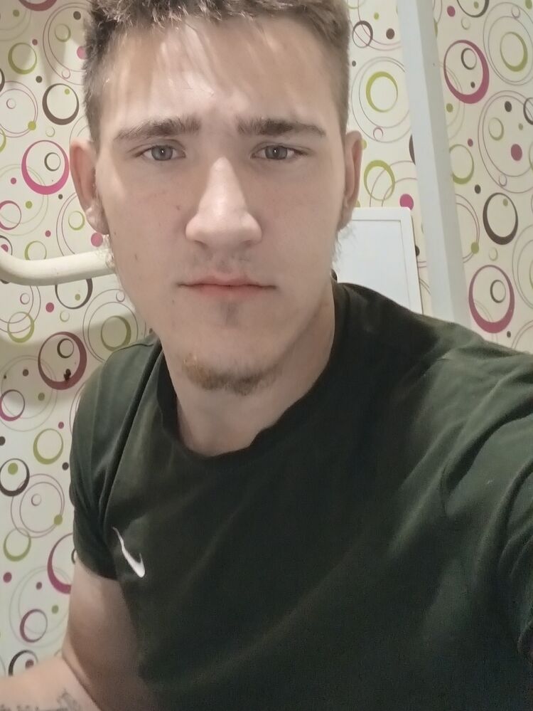  46311761  , 21 ,    