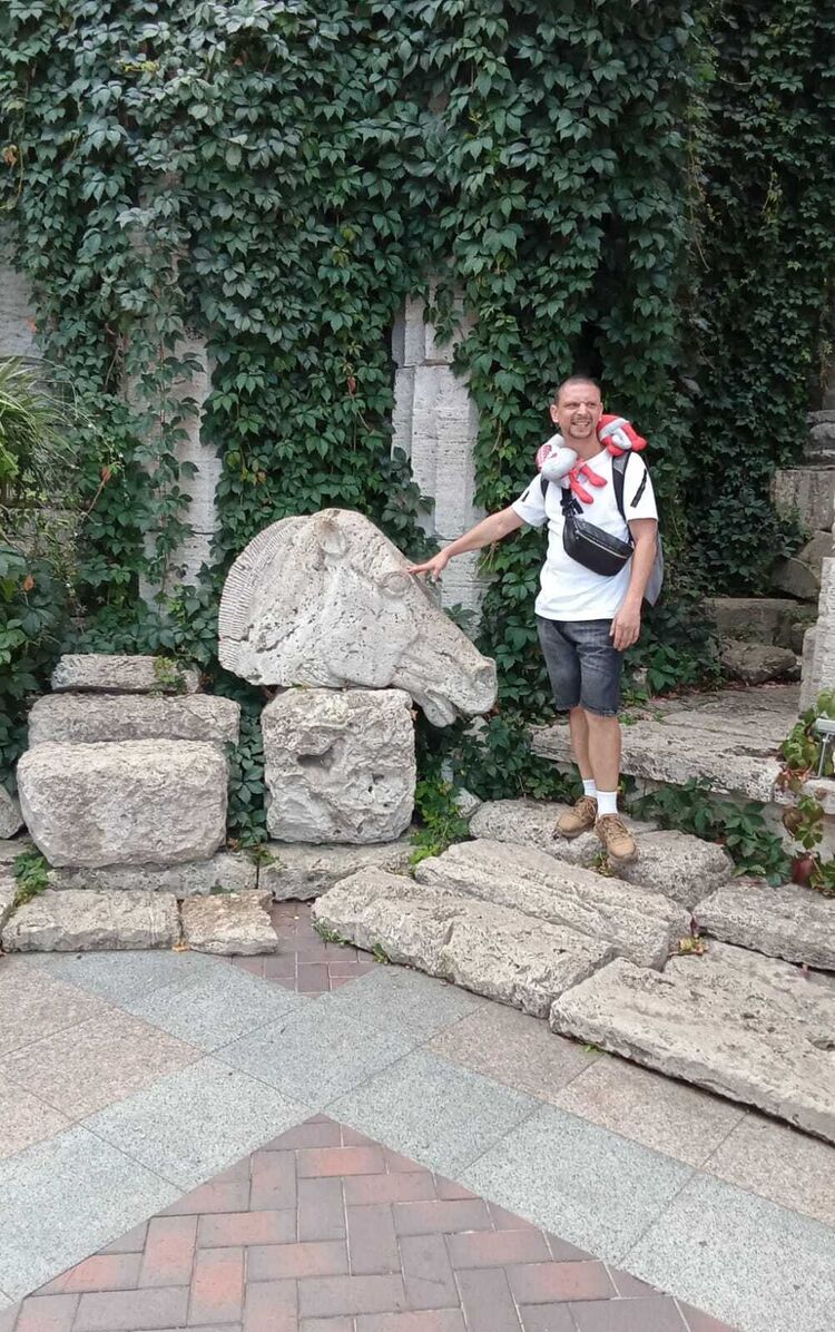  53949031  Ivan, 35 ,    