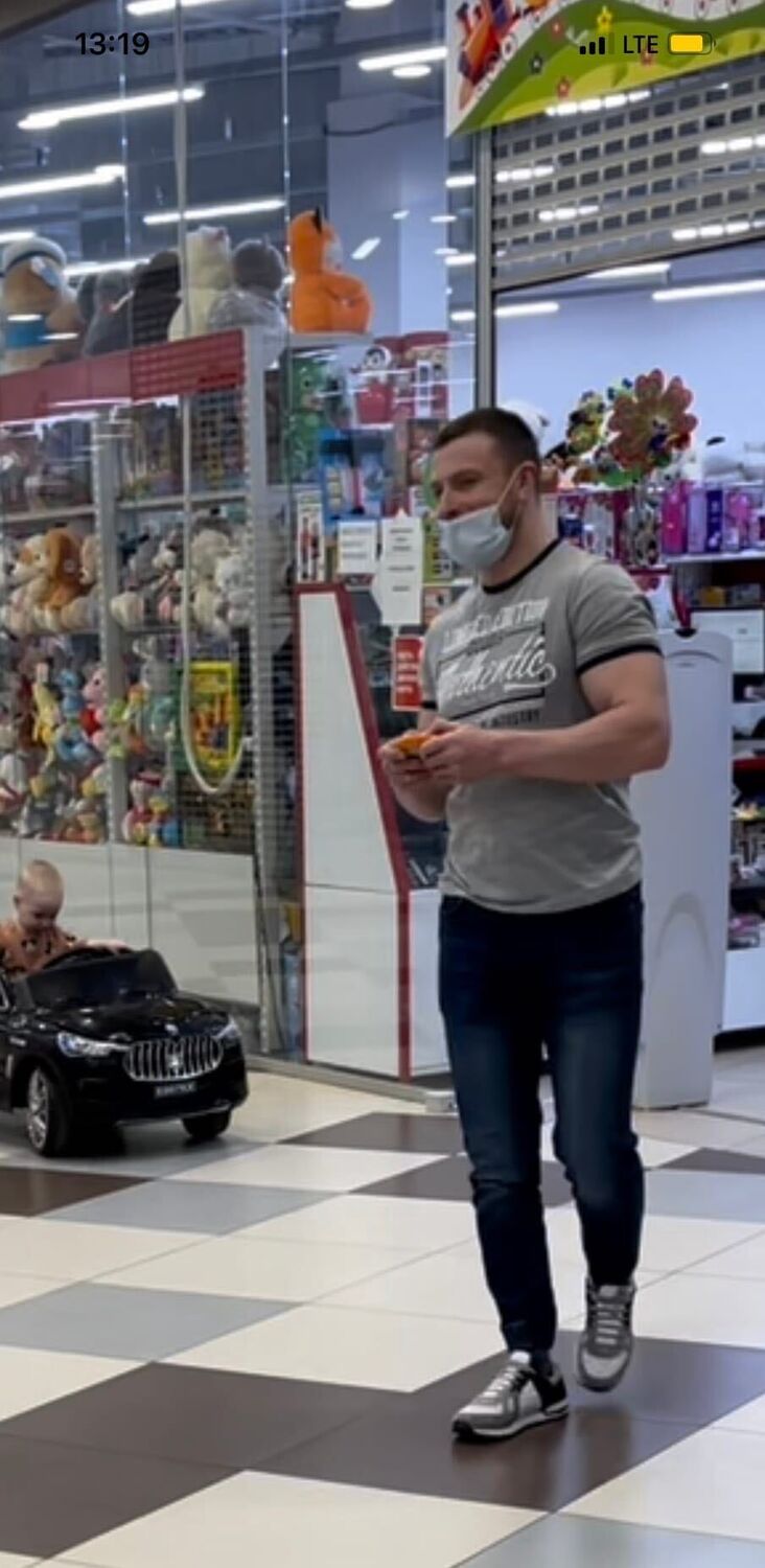  26077921  , 42 ,    -