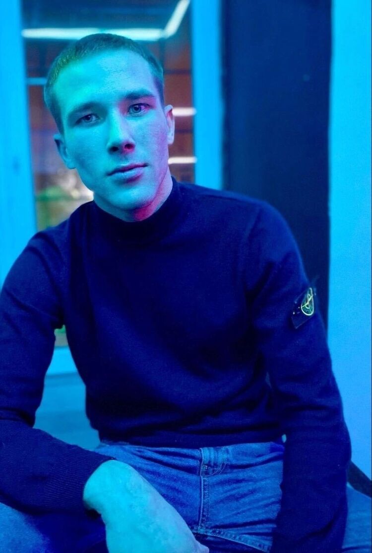  44941361  Daniil, 25 ,    