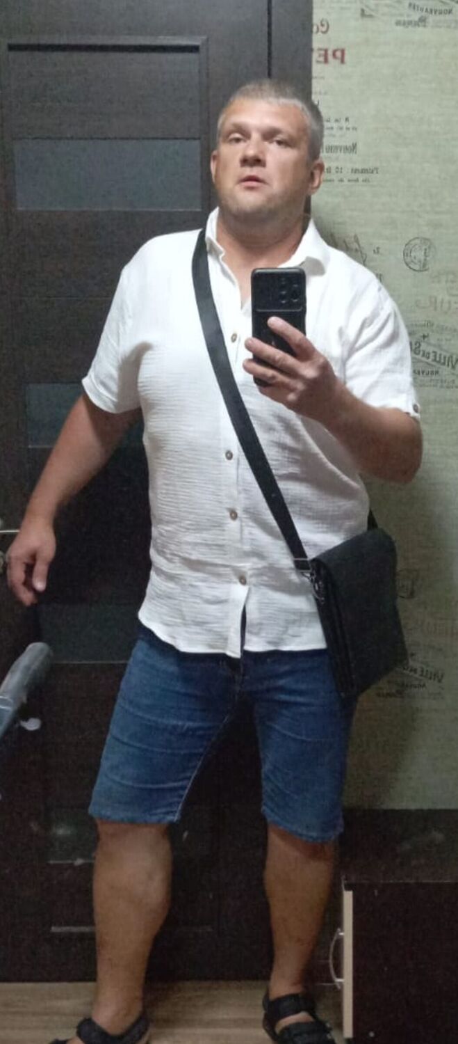  52669831  , 37 ,    
