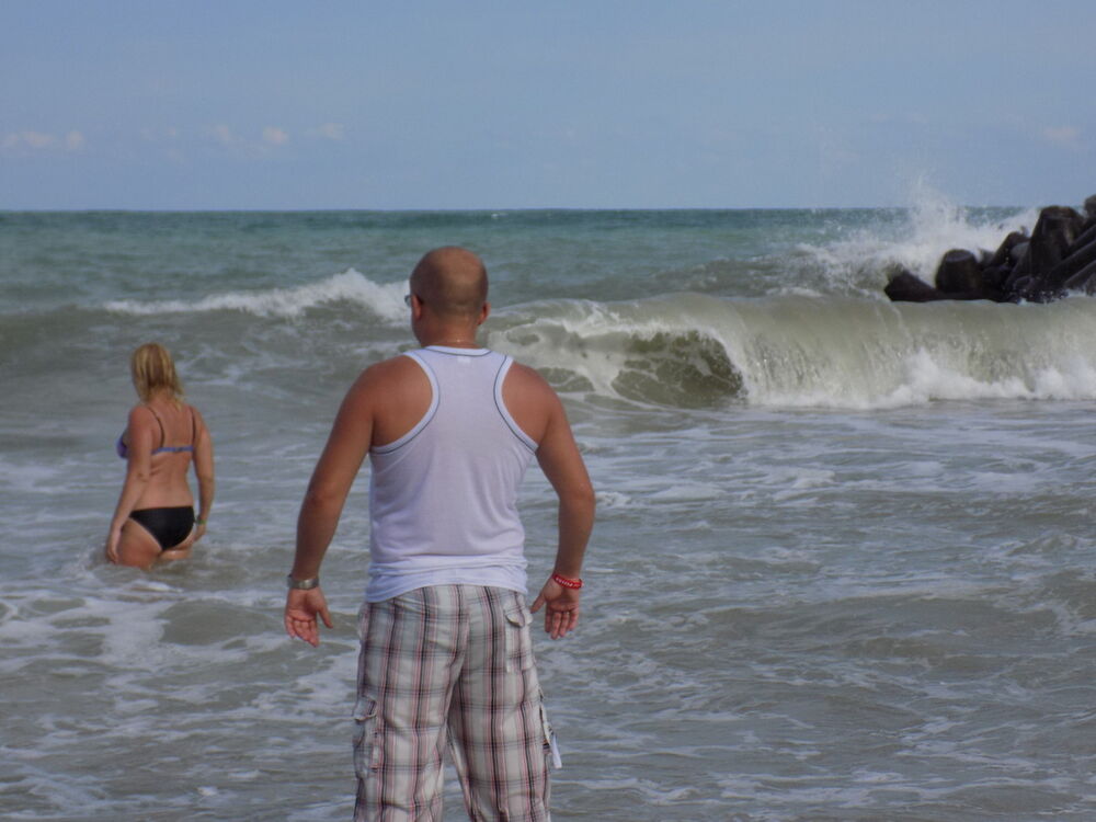  ,   Nicola, 44 ,   