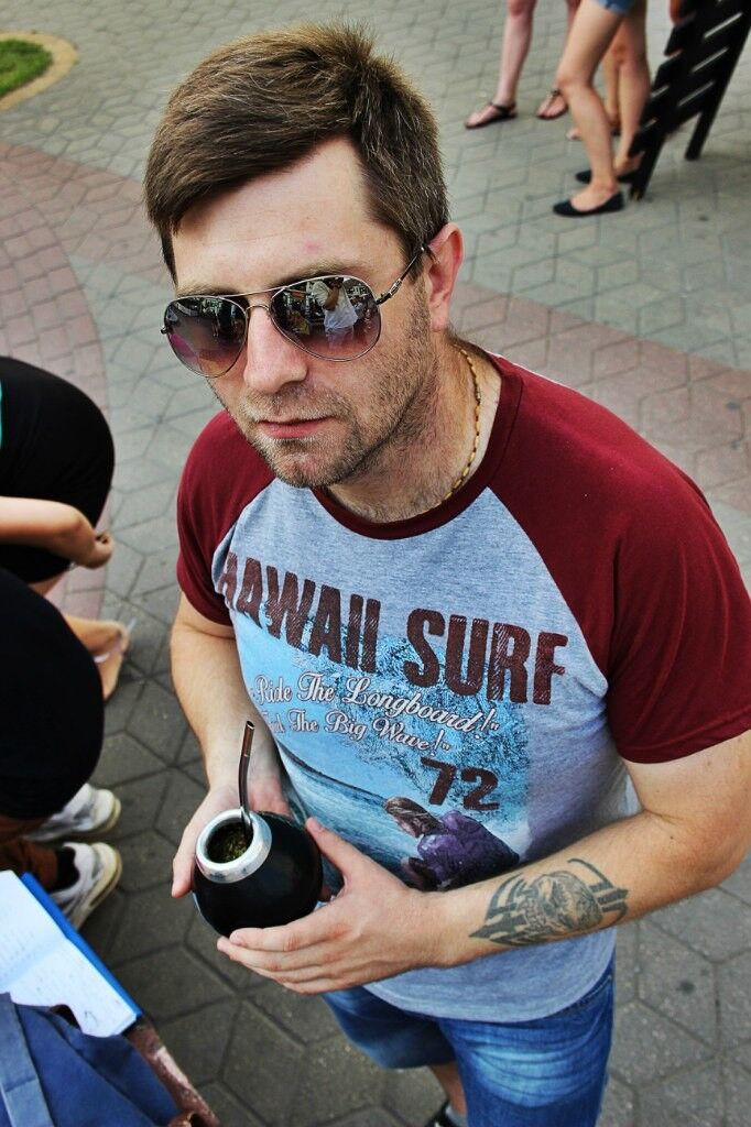  6484421  Clubbing, 41 ,    