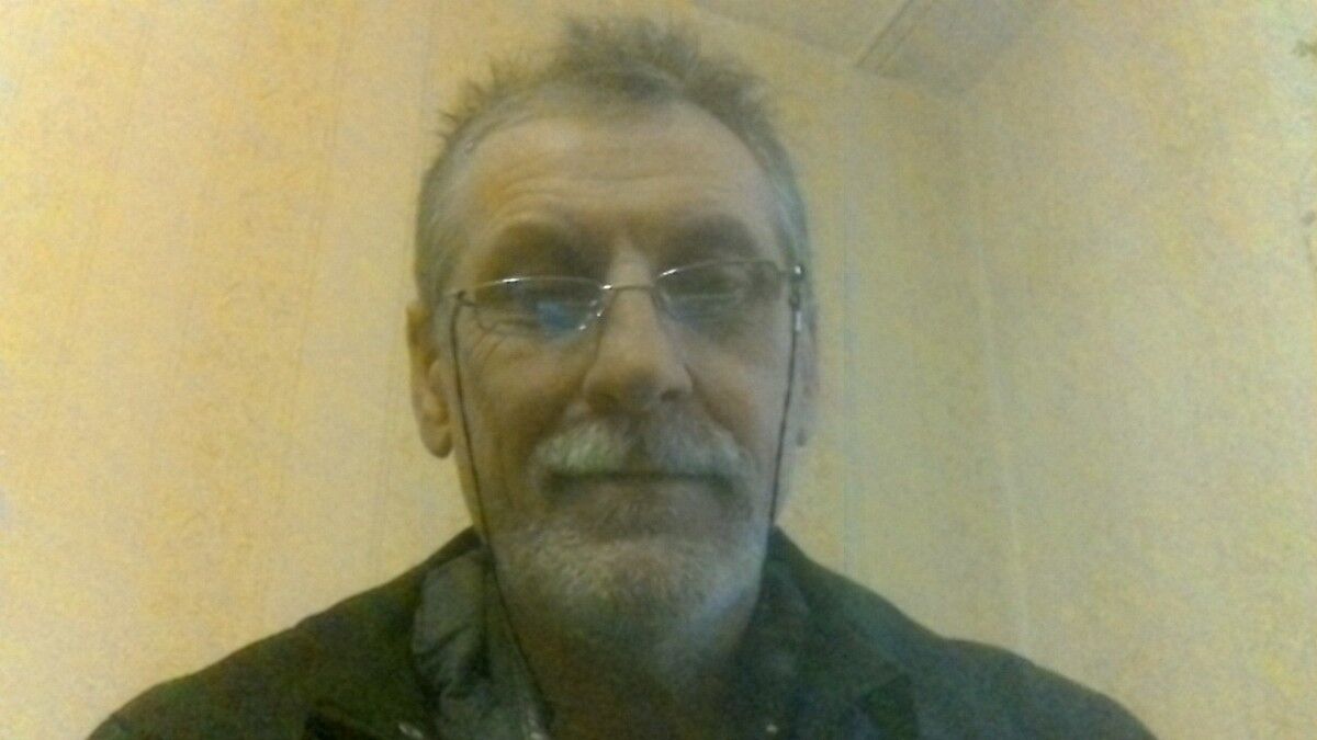  10674211  Sergei, 67 ,    