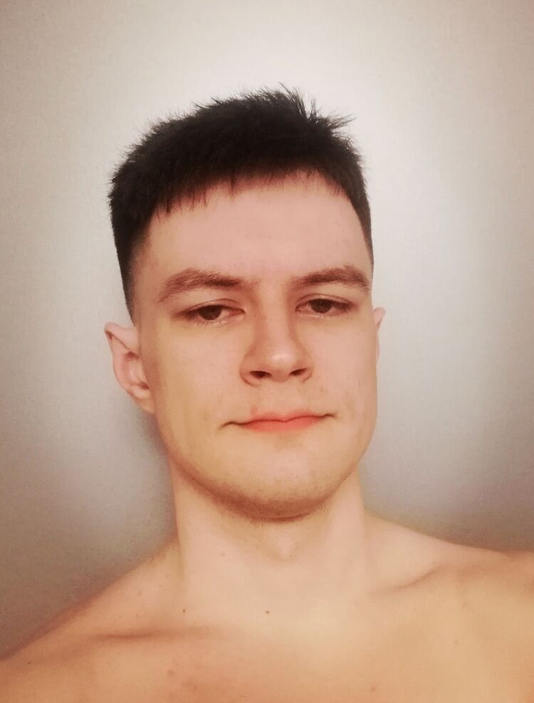  46472211  Petr, 29 ,    