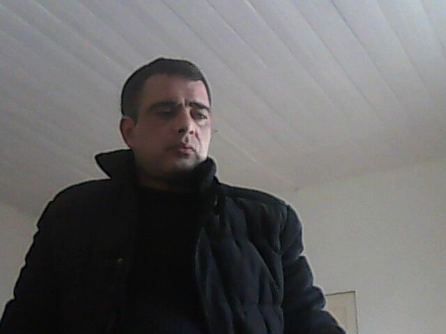  6400221  Leo, 41 ,    