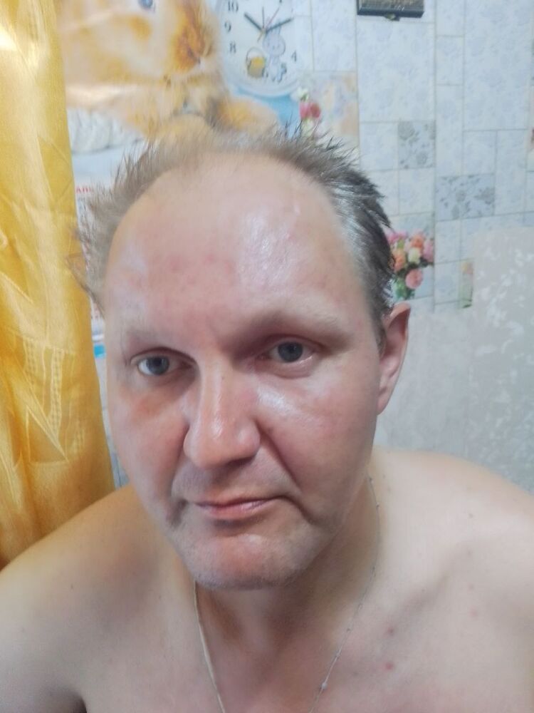  37677581  , 44 ,    