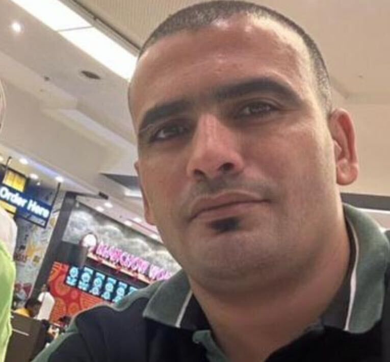  50309621  Walid, 37 ,    