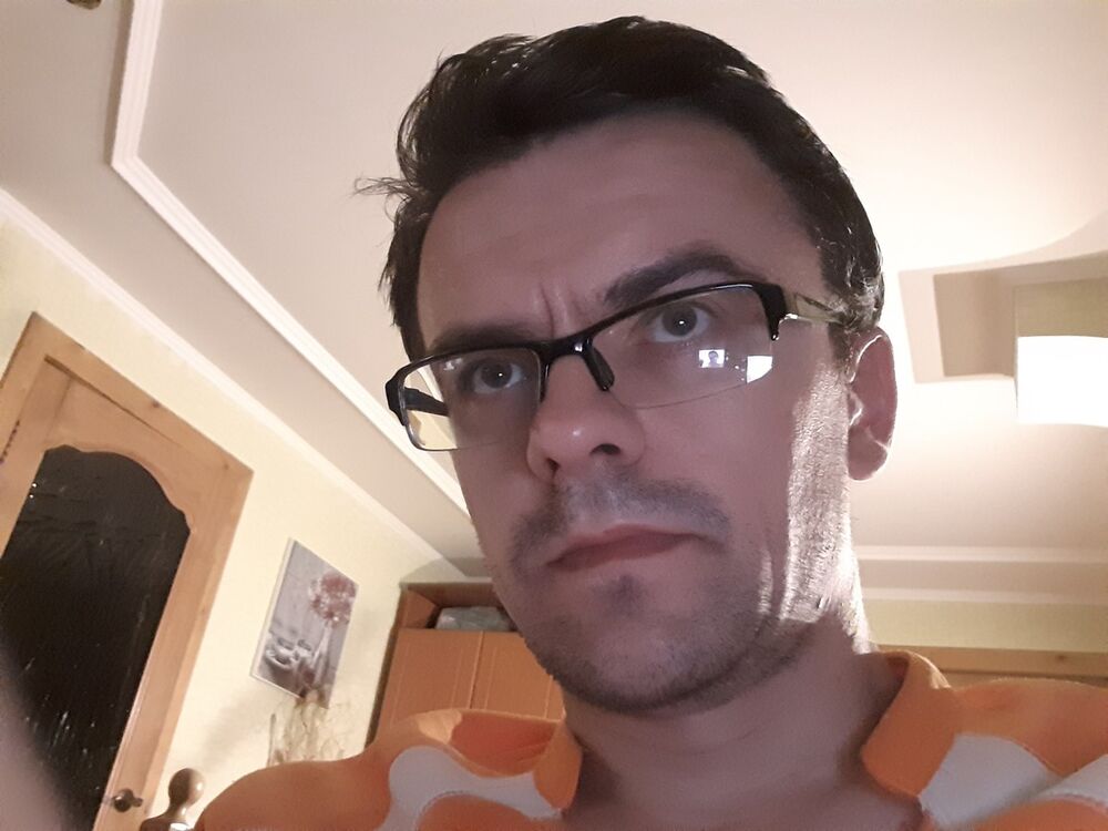  17441781  , 37 ,    