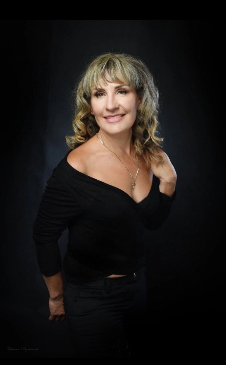  52493111  , 49 ,    --