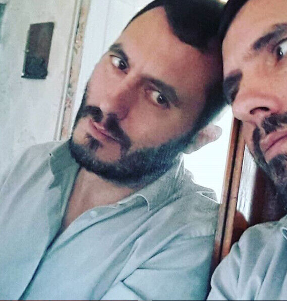  ,   Damien, 40 ,   ,   , c 