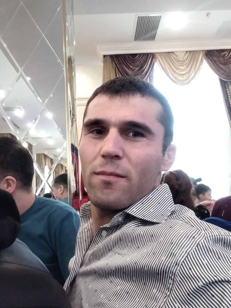  41602691  Nur, 40 ,    