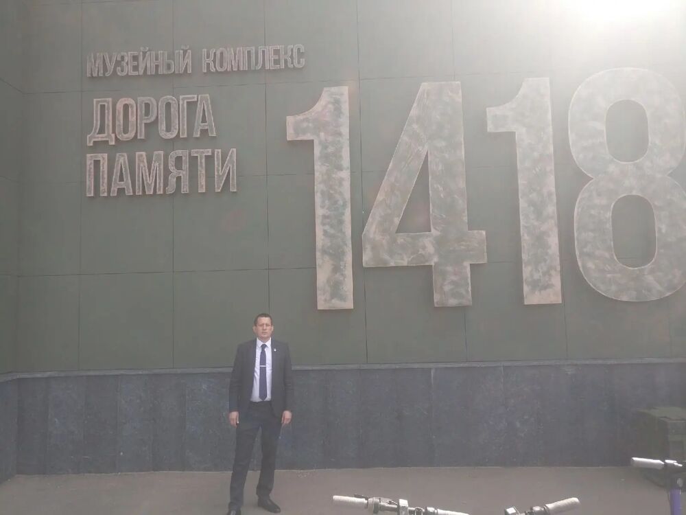  33259451  , 39 ,    