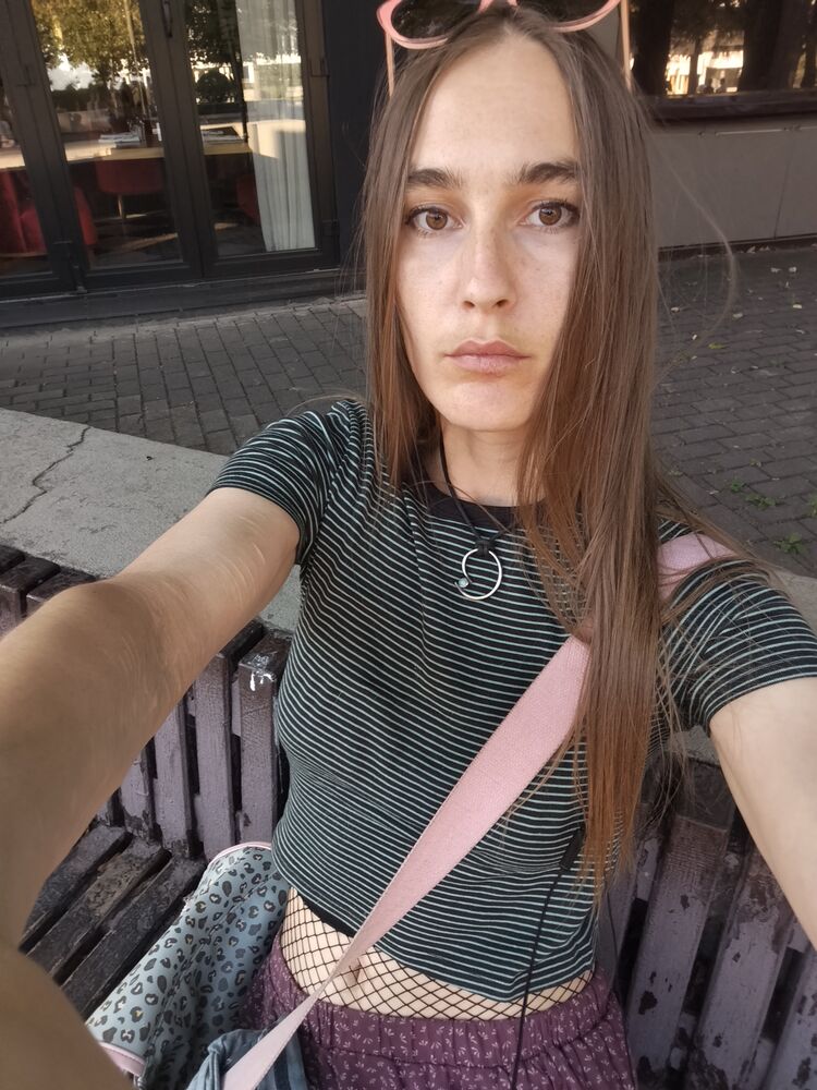  53068881  , 28 ,    