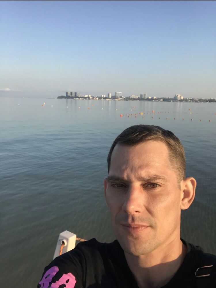  47993841  Dmitry, 35 ,    