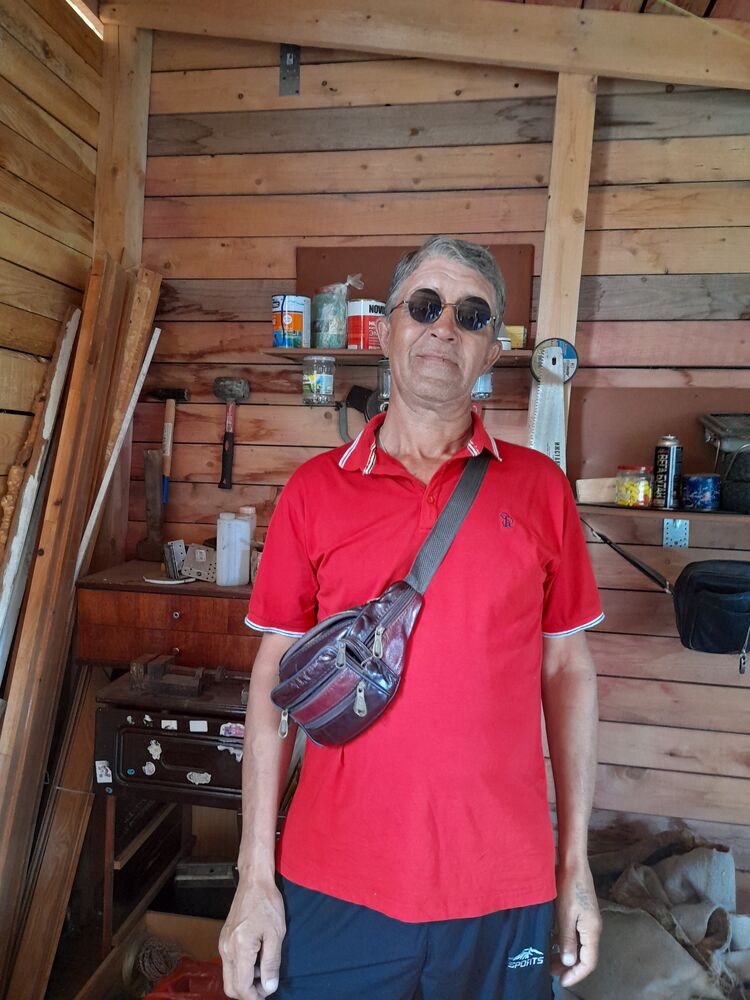  35542781  Rinat, 54 ,    