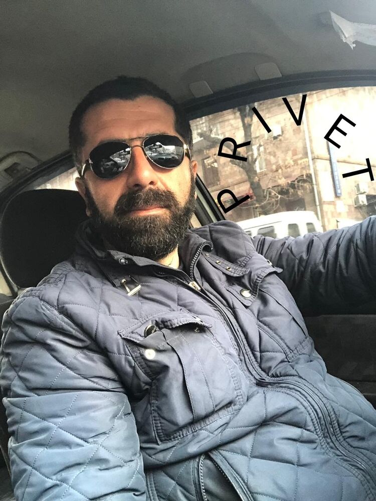  34562281  , 44 ,    