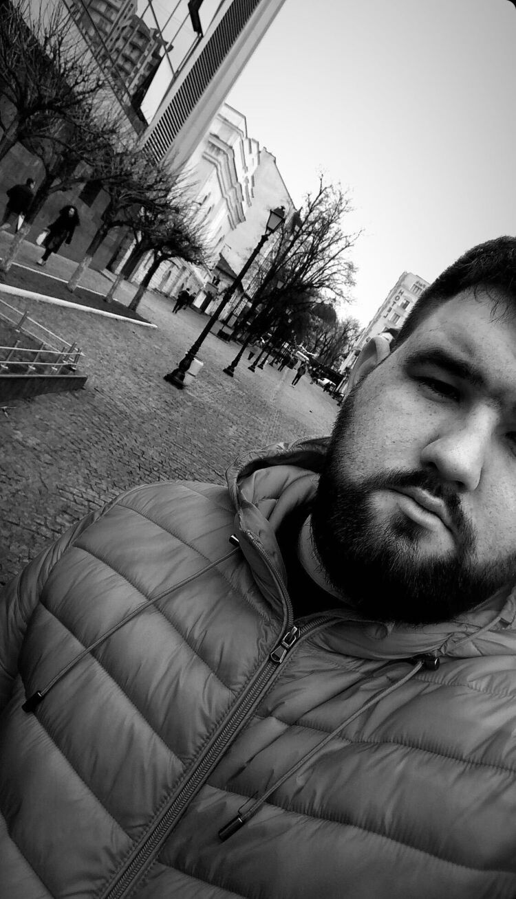  ,   Alex, 27 ,   ,   , c , 