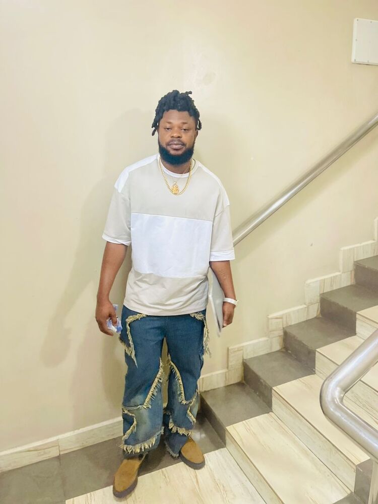  53973671  Ogaga Thomas, 38 ,    