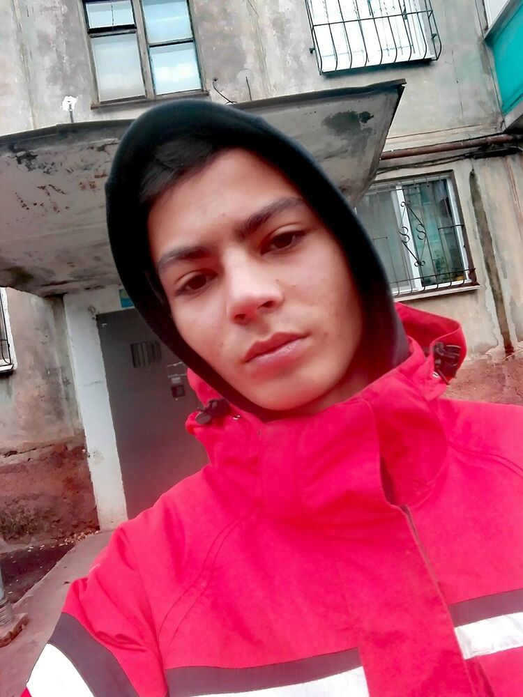  18736861  , 23 ,     