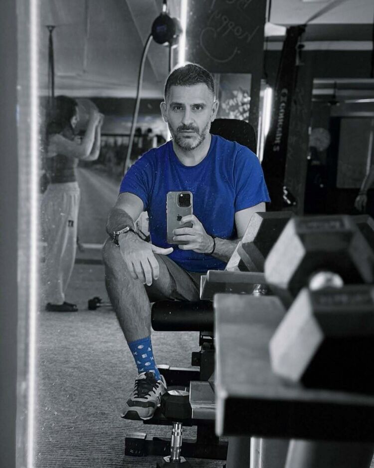  51666681  , 43 ,    -