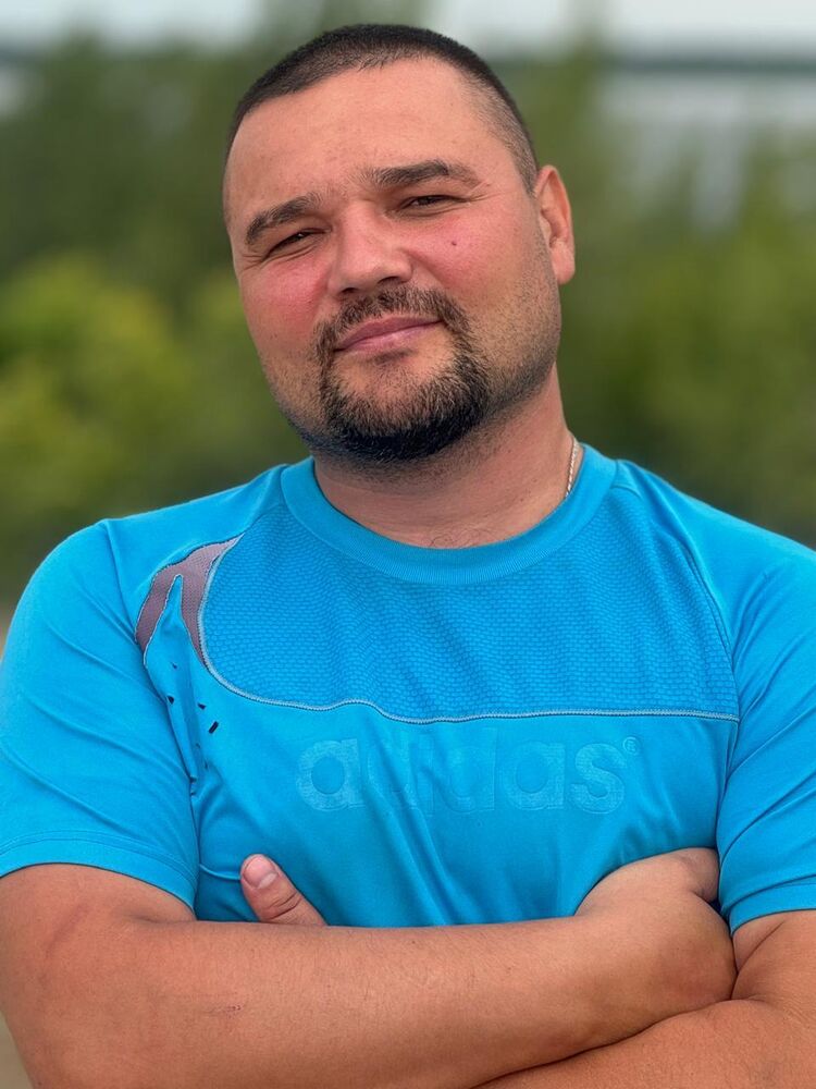  ,   Mikhail, 36 ,   ,   , c , 
